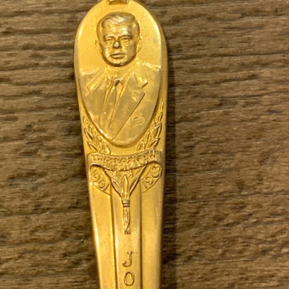 Silver plated spoon - Picture 5 of 8